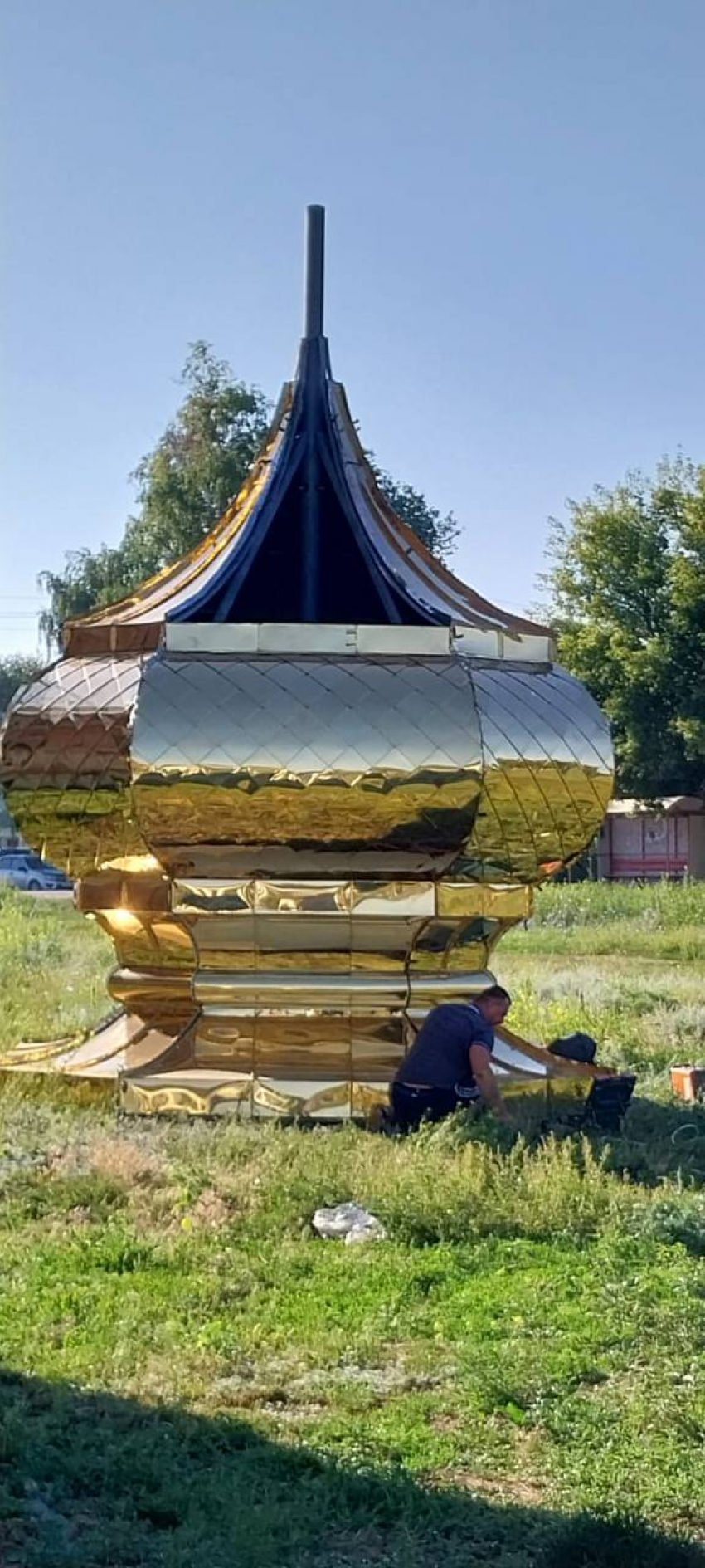 В селе Пыховка Новохоперского района изготовили купол с крестами для Троицкого храма