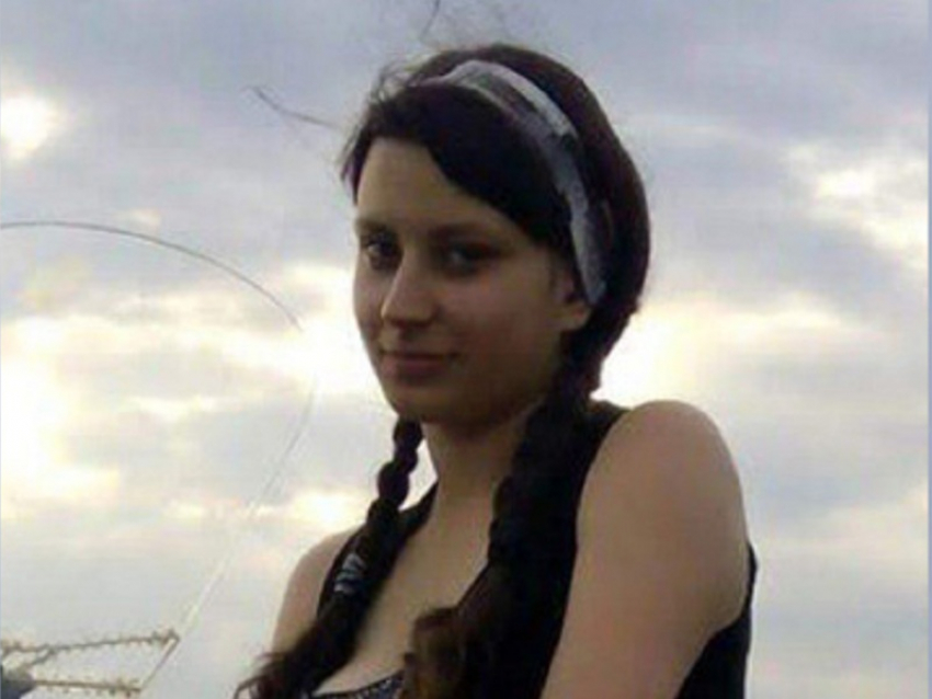 Полицейские Поворинского района ищут пропавшую год назад 18-летнюю девушку