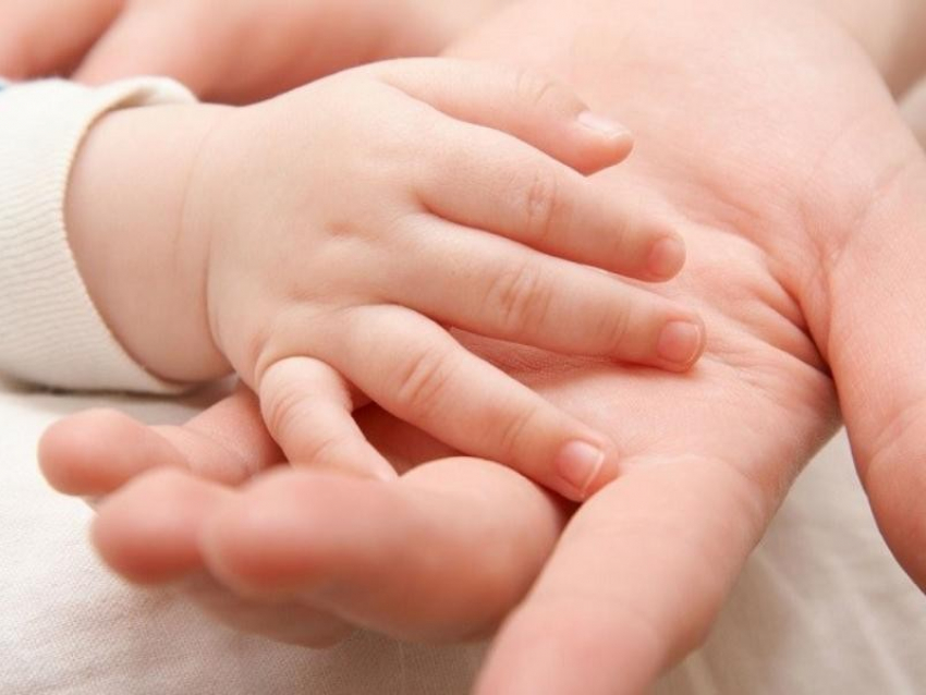 Стали известны самые популярные имена детей в новому году в Воронежской области