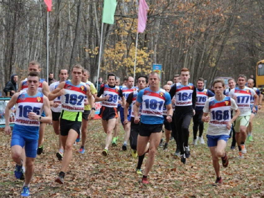 В Борисоглебске прошел традиционный кросс памяти Михаила Лобанова