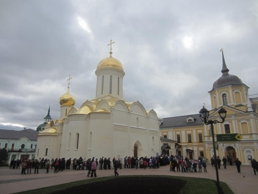 Жители Борисоглебска совершили паломничество по святым местам Москвы и Подмосковья 