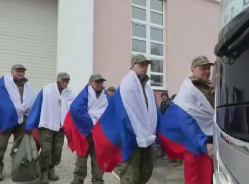 Еще двое воронежских военнослужащих вернулись из украинского плена