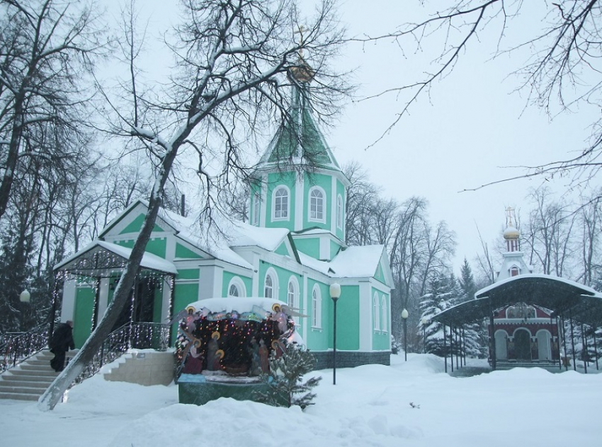 Нового настоятеля монастыря Серафима Саровского в Грибановском районе утвердили в должности