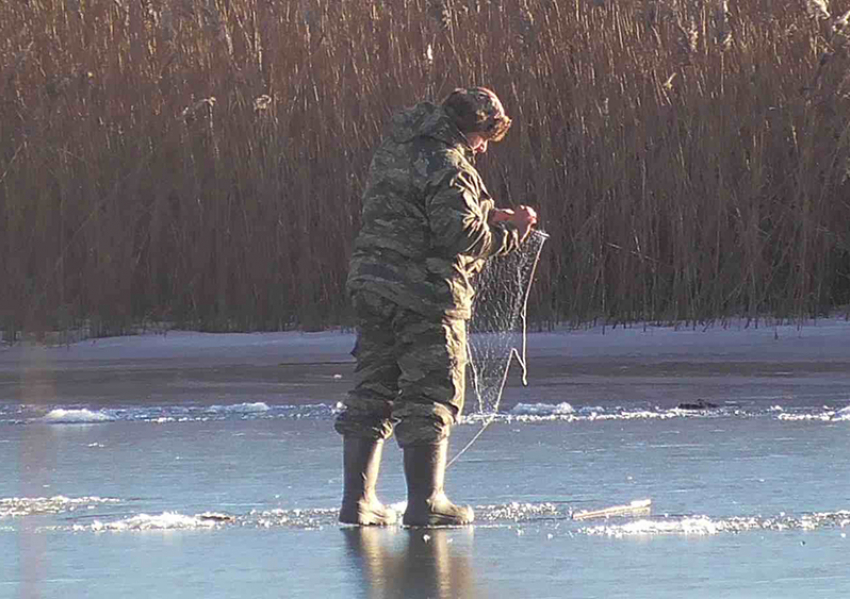 Не все рыбаки Воронежской области  добывали  новогодний улов законным способом