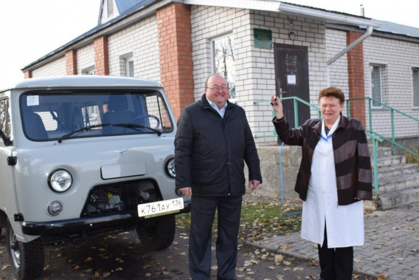 Амбулатория в селе Новогольелань Грибановского района получила новую санитарную машину