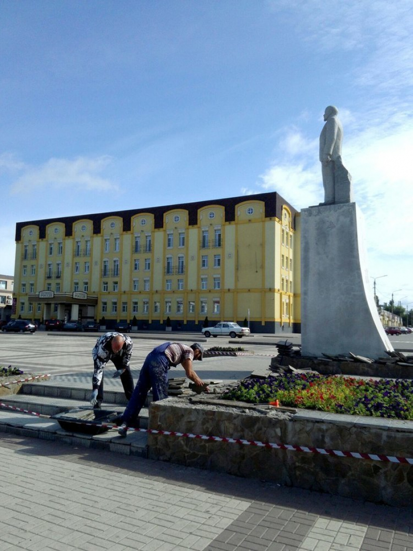 Памятник Ленину на центральной площади Борисоглебска приведут в порядок к столетию Революции