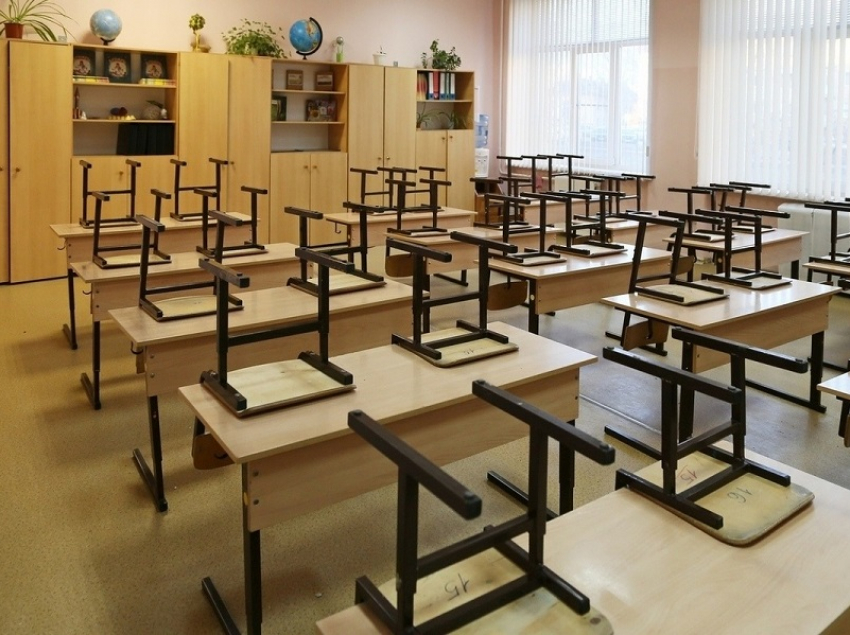 Как будут работать школы, учреждения культуры и спорта после дня траура в Воронежской области
