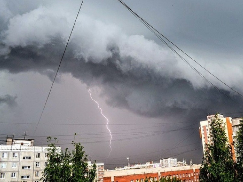 МЧС объявило штормовое предупреждение по Воронежской области