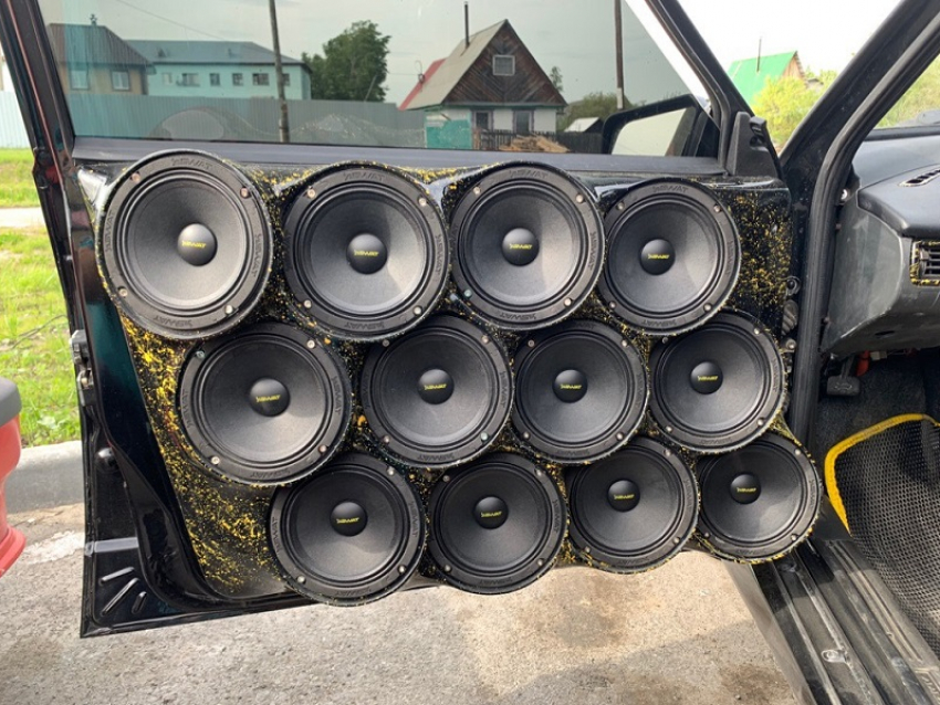 Самую громкую машину выберут на «Автопати» в Терновке