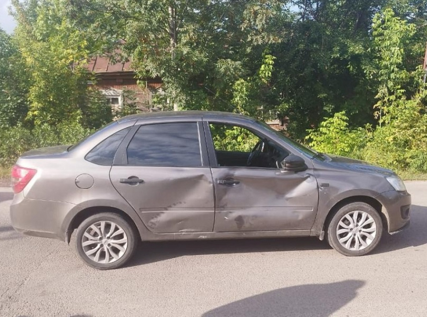 Несовершеннолетний мотоциклист протаранил легковушку в Борисоглебске