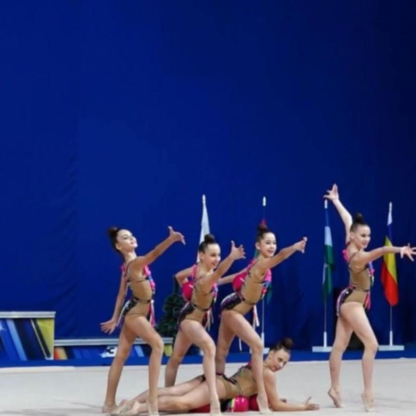 Борисоглебские гимнастки добавили света в «Каспийские Зори»