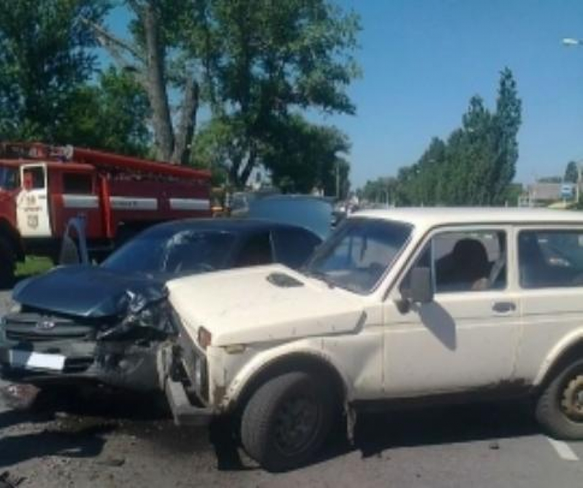 В Грибановском районе произошло столкновение двух автомобилей