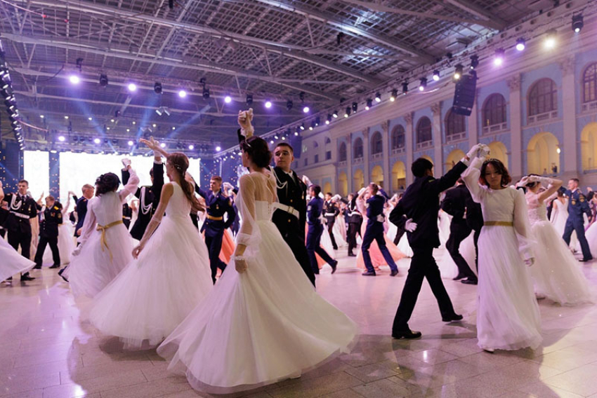 Борисоглебские кадеты стали участниками Международного бала