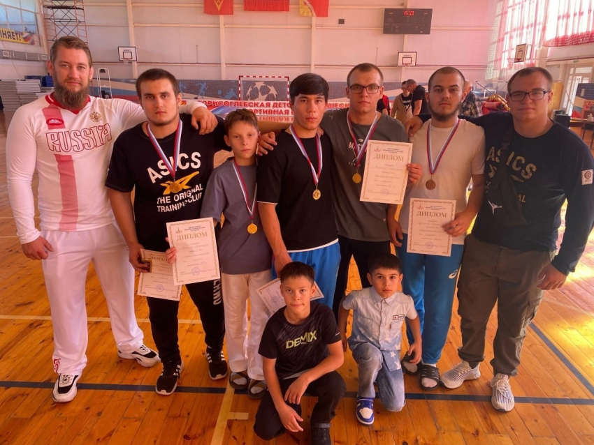 Борисоглебские спортсмены завоевали 5 золотых медалей на чемпионате по борьбе на поясах