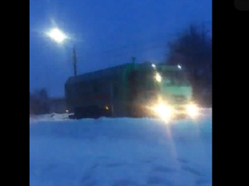 Проезд колонны Росгвардии через Борисоглебск снял на видео наш читатель