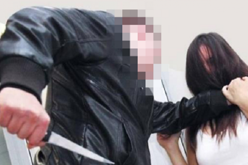 Житель Терновского района ударил девушку ножом в грудь «из неприязни»